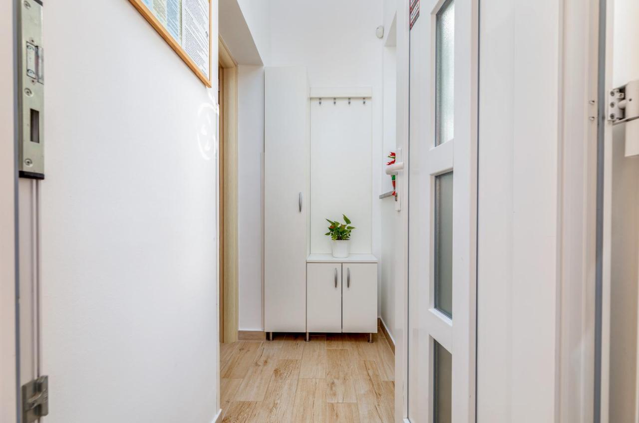 Apartments Hortensia Pula Exterior photo