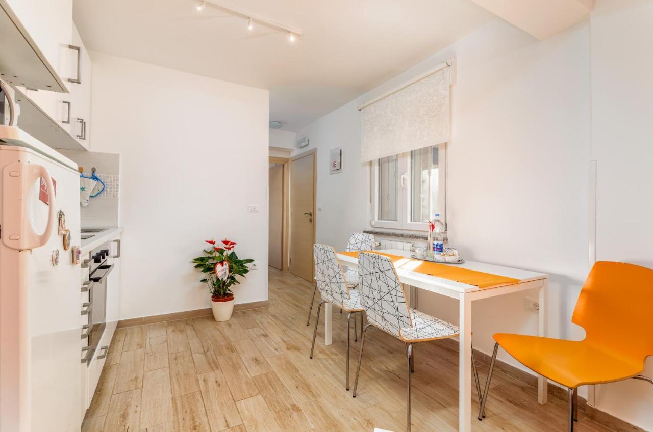 Apartments Hortensia Pula Exterior photo