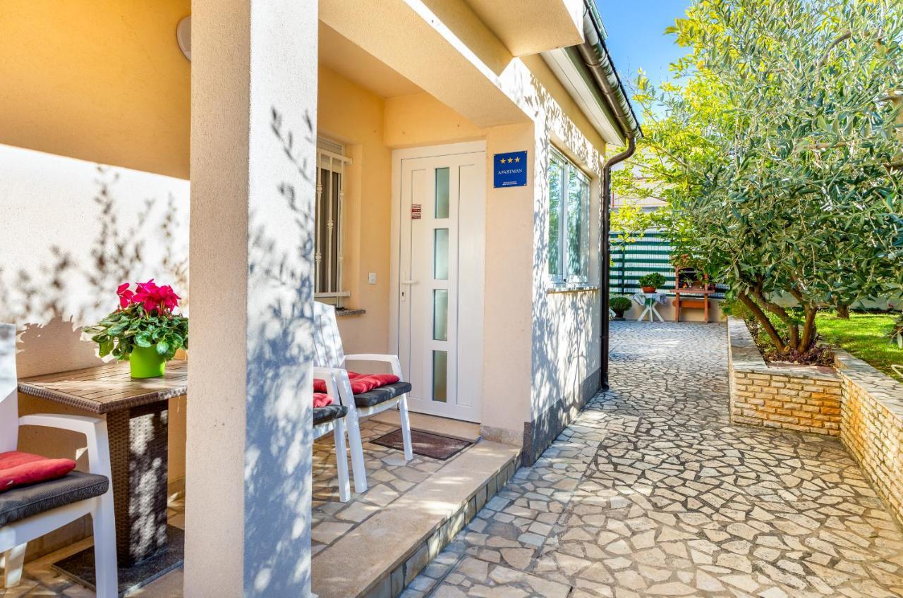 Apartments Hortensia Pula Exterior photo