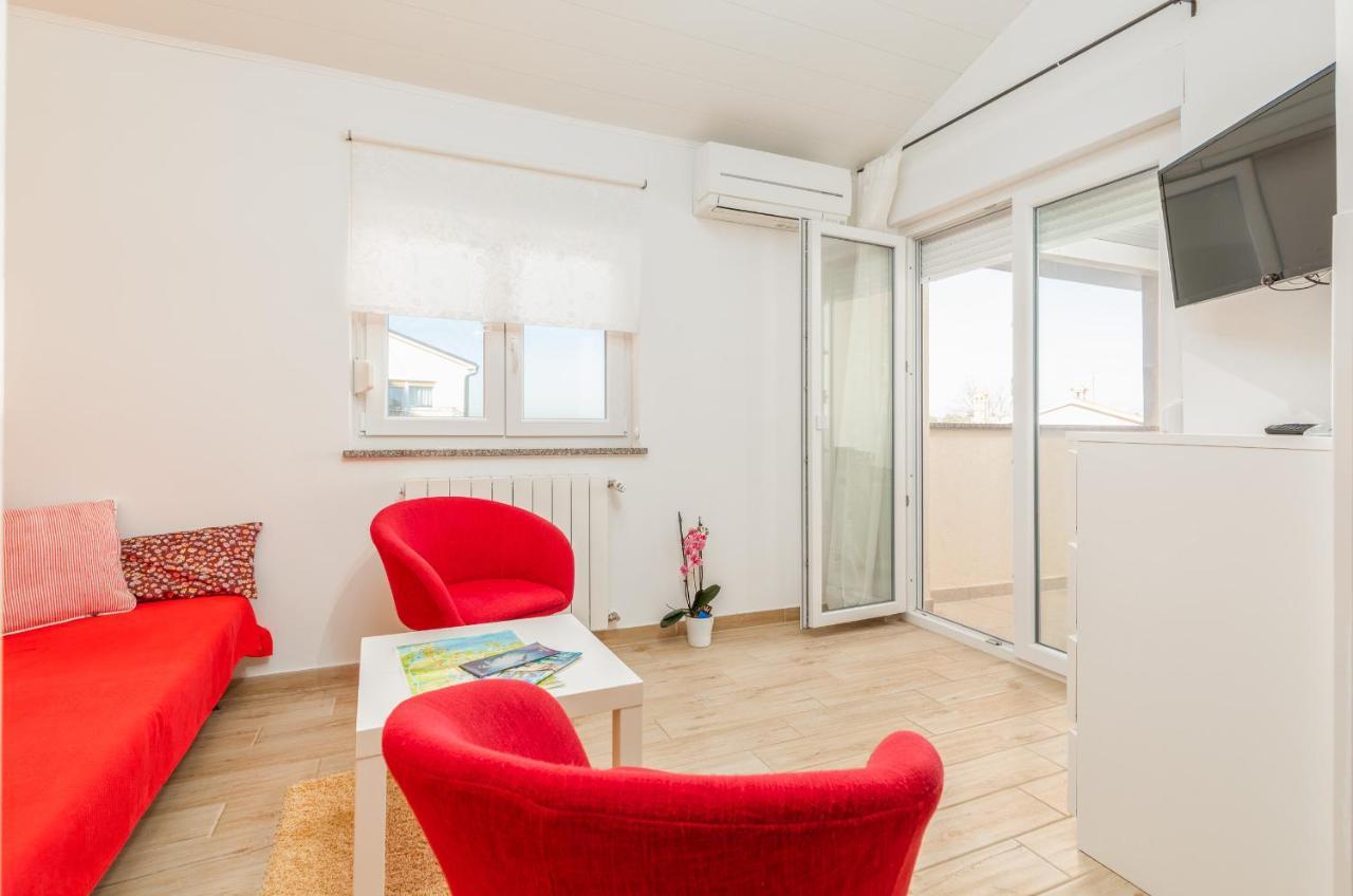 Apartments Hortensia Pula Exterior photo