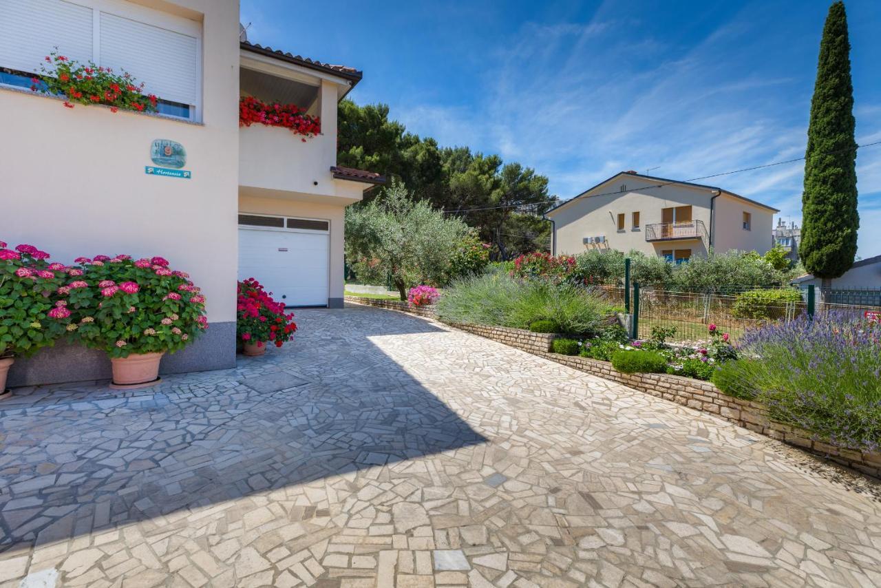Apartments Hortensia Pula Exterior photo