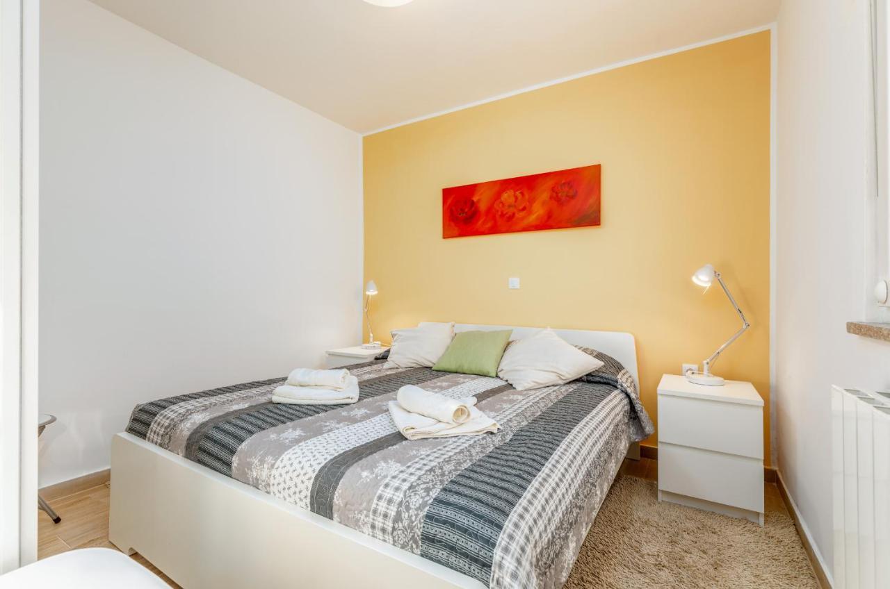 Apartments Hortensia Pula Exterior photo